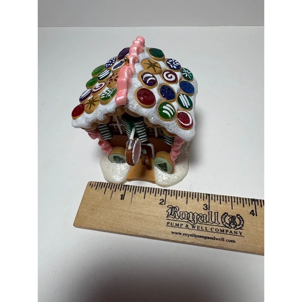 2007 Hallmark Keepsake Bake Shop Noelville Second in Series Ornament QX7009